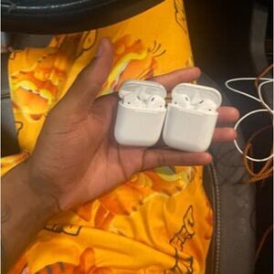 Apple Dual Wireless Earbuds with Charging Cases - White